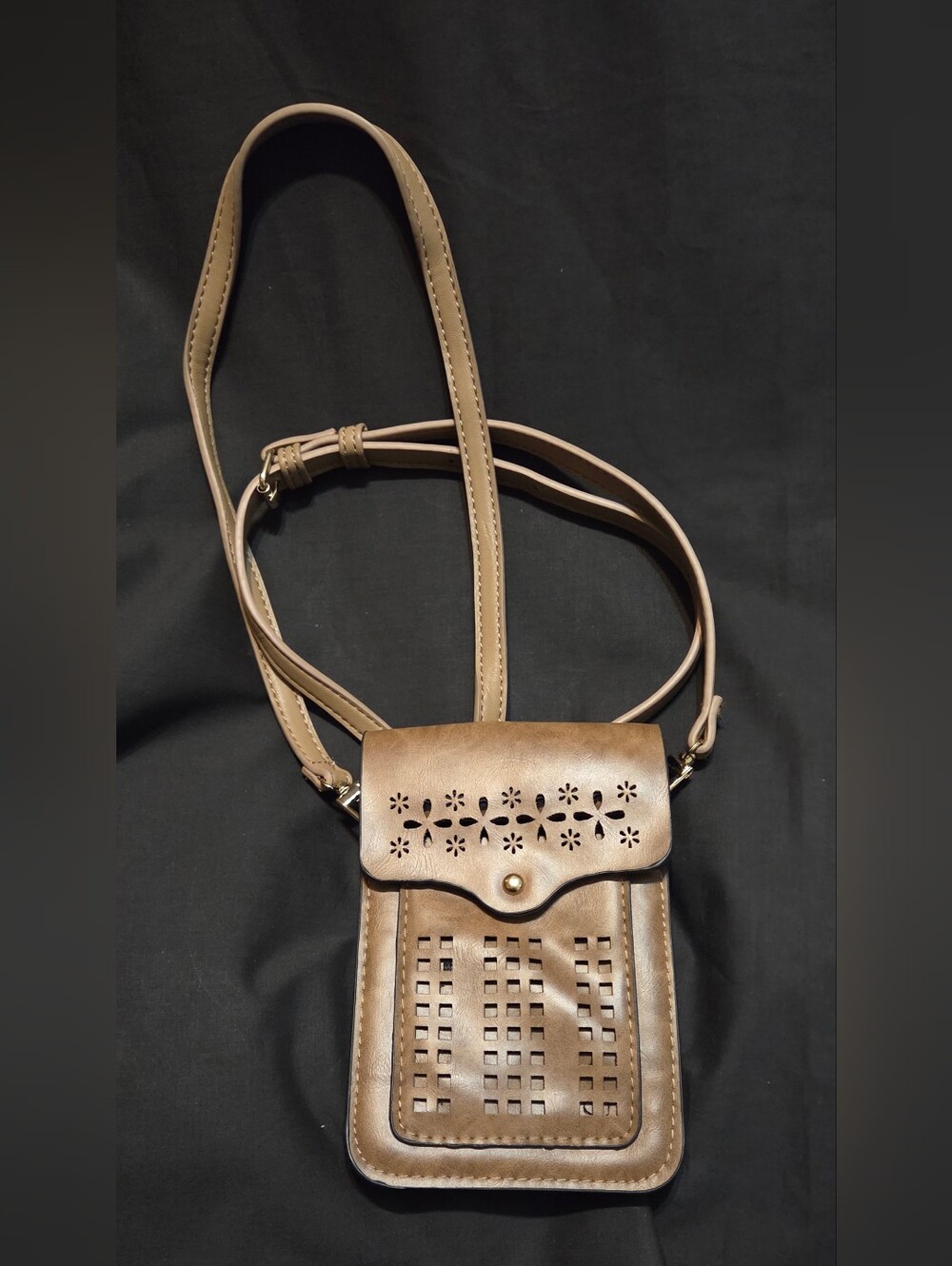 Small Laser-Cut Crossbody Cell Phone ID Bag Purse 6.5x4.5"